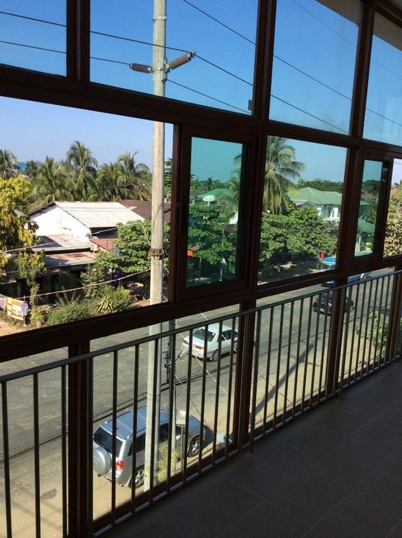 Star Max Hotel Yangon Esterno foto