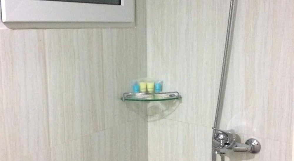 Star Max Hotel Yangon Esterno foto
