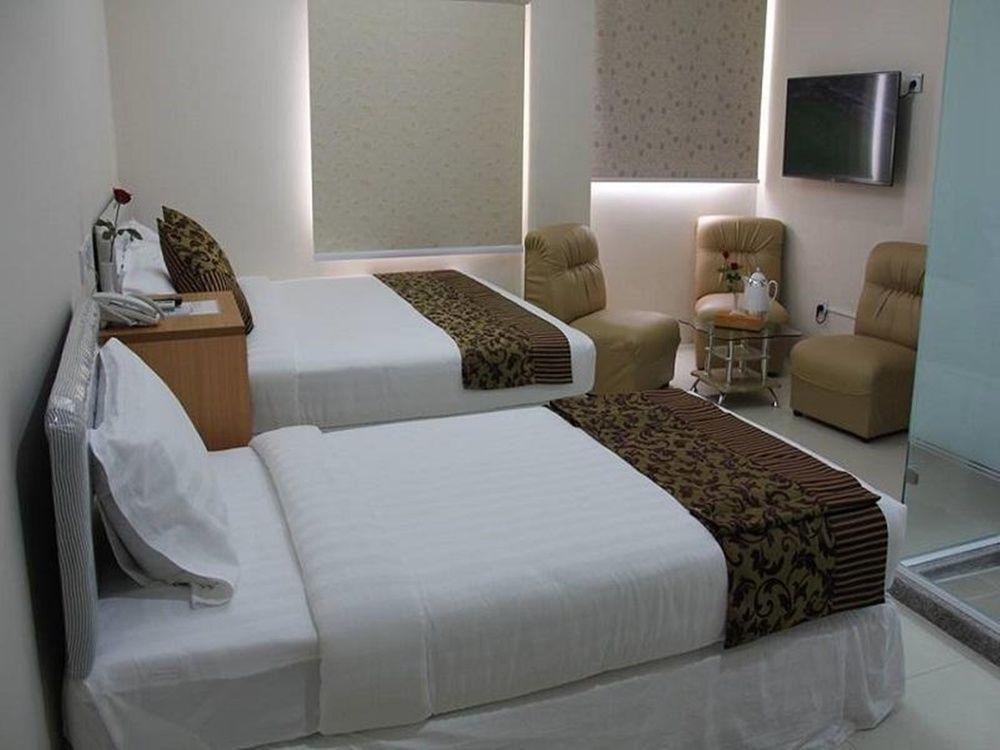 Star Max Hotel Yangon Esterno foto