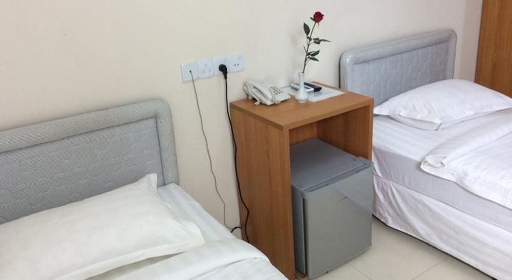 Star Max Hotel Yangon Esterno foto